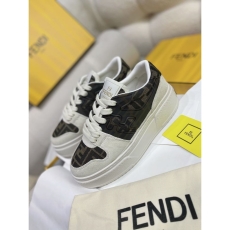 Fendi Low Shoes